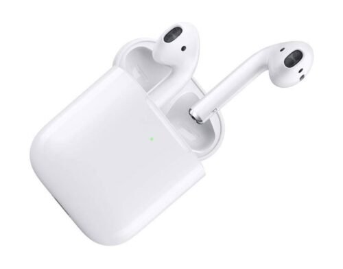 Apple AirPods 2 with Wireless Charging Case
